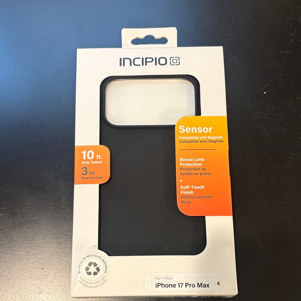 Incipio Sensor Black iPhone 17 Pro Max Case